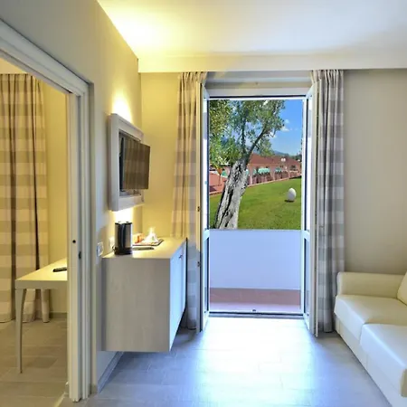 Degli Ulivi 3*