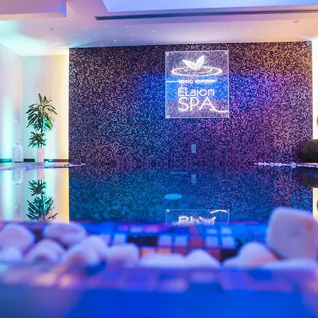 德优利维酒店 3*