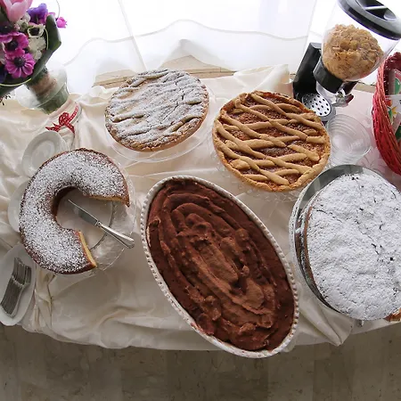 德优利维酒店 费兰迪纳