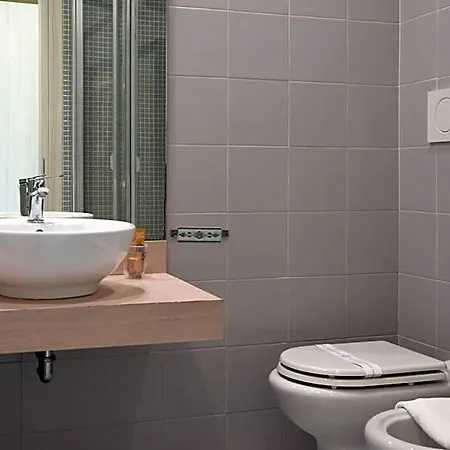Degli Ulivi 3*